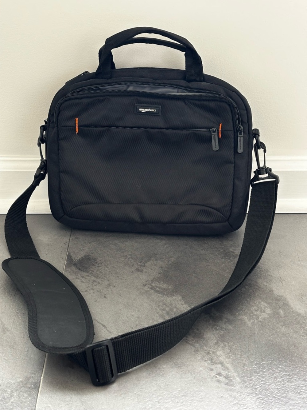 Black Compact Laptop Bag for Chromebook